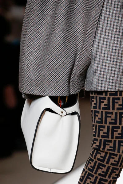 Look 57